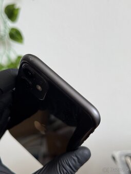 iPhone 11 64GB černý - 3