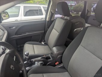 Dodge Journey na náhradní díly nebo opravu - 3