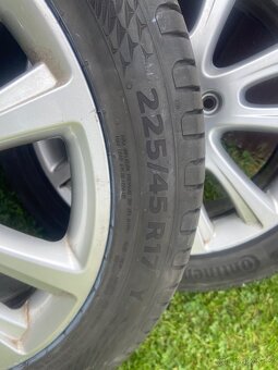 Originál Škoda kola 225/47R17 letní sada - 3