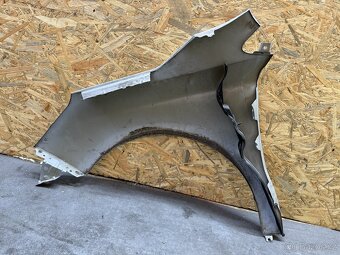 Pravy blatnik Citroen C4 2011 - 3