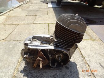 Motor ČZ 125 - 3