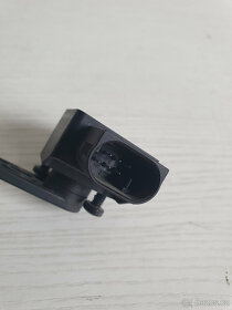 MERCEDES BENZ SNÍMAČ VÝŠKY VOZU SENZOR SVĚTLO A0045429918 - 3