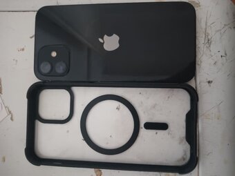 iPhone 12 - 3