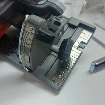 Nová AKU okružní pila na dřevo a plast Milwaukee M18 CCS55-0 - 3