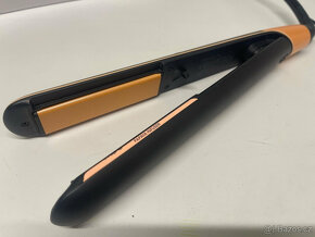 Nová žehlička na vlasy Rowenta SF4620F0 - 3