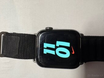 Apple Watch SE 44mm - 3