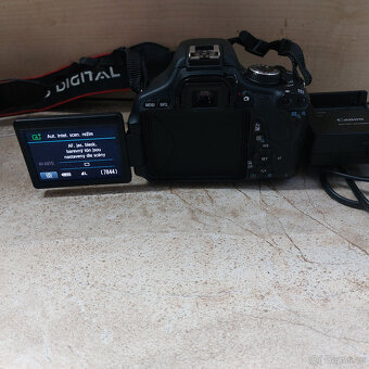 Digitální foťák Canon EOS 600D,objektiv Canon 18-55mm,nabíj. - 3