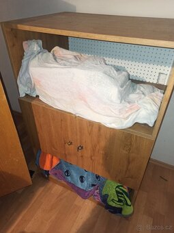 Dřevěné skříně - 3