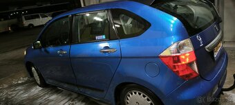 Honda frv,1.7 ,92 kw (125 koní ) benzín - 3