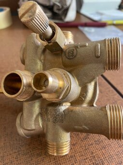 Regulátor k plynovému ohřívači vody - 3