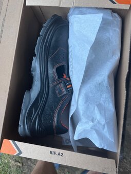 Nová pracovní obuv vel.41 - 3