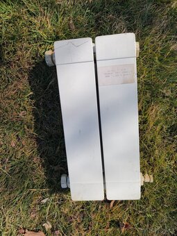 Radiátor malý se šroubením (toaleta, předsíň atd.) - 3