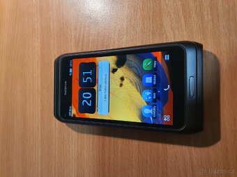 Nokia E7 black - 3