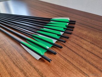 Prodám nové karbonové šípy do kuše - 10ks (54cm) - 3