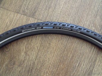 Trekingový plášť Schwalbe s reflexním pruhem 28 palců - 3
