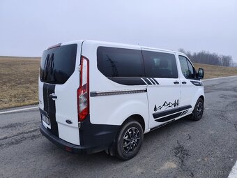 Ford transit Custom 2,2 TDCi s obytnou vestavbou - 3
