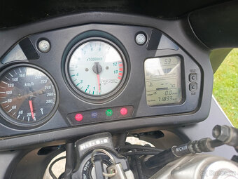 Honda VFR 800 Fi - 3