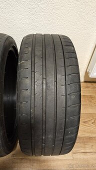 Michelin Pilot Sport 4S 225/40 R19 93Y XL - 3