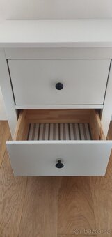 Komoda se 2 zásuvkami, bílá. HEMNES IKEA - 3