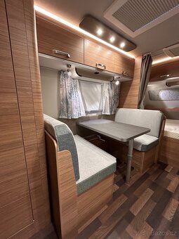 Karavan/obytný přívěs k pronájmu až pro 6 osob - 3