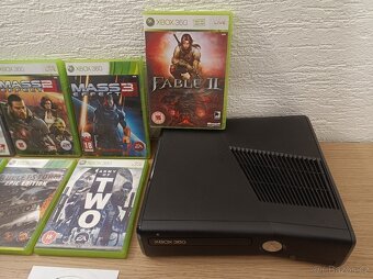 Xbox 360 + 8 her - 3