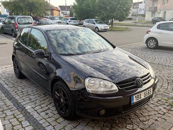 Volkswagen Golf 2.0 TDI (103kW) Edice Goal STK 8/2027 - 3