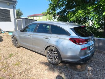 Hyundai i30 1.5 T-GDi/117kW N-Line MHEV kombi - 3