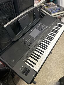 Yamaha Dgx670 a dalsi klavesy..Yamaha - 3