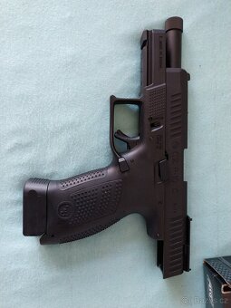P10c - 3