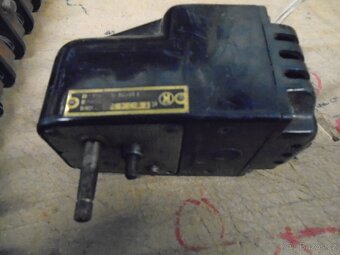Motor do starého gramofonu - funkční - 3