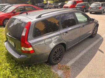 Volvo V50 2.0 D 2004 na opravu nebo náhradní díly - 3