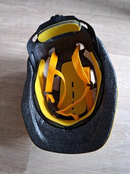 Prodám dětskou cyklistickou helmu – TOP Stav - 3