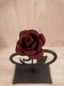 Kovaná růže v srdíčku - 3