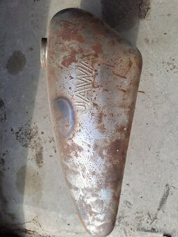 Nádrž Jawa speciál - 3