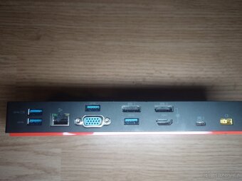 Lenovo ThinkPad Thunderbolt 3 Dock 40AC - 3