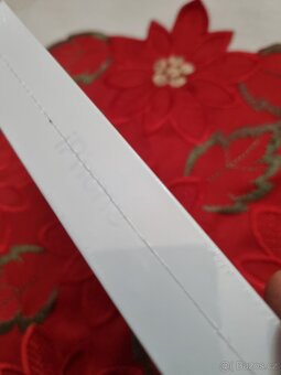 Apple iPhone 16e - 3