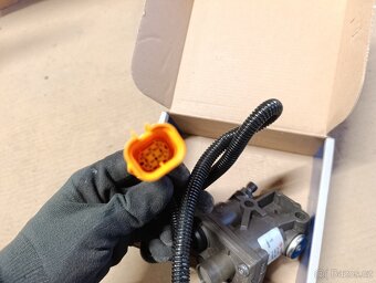 Elektromagnetický ventil, retarder MAN, Neoplan - 3