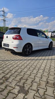 VW GOLF V R32 - 3
