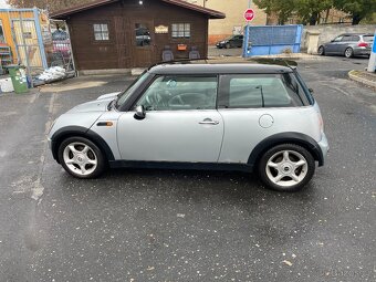 MINI COOPER 1.6i 85 KW rv.3/2003 - 3
