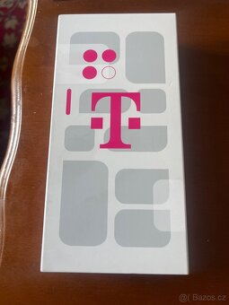 T Phone 2 telefon - 3