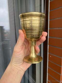 Mosazný lékárenský hmoždíř 13 cm s tloukem - 3