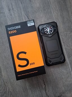 Doogee S200 - 3