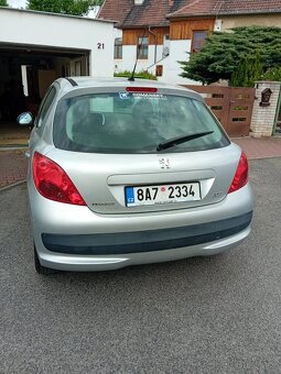 Peugeot 207 - 3