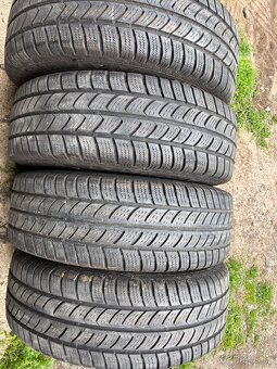 215/70R15C zimní - 3