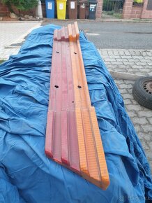 W124 hella origo.nove zadni svetla 2000kč a blinkr 1300kč - 3
