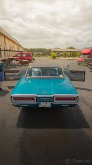 Ford Thunderbird - 3