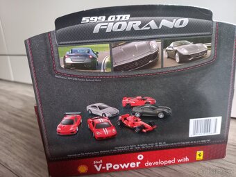 5ks modelů Ferrari Shell V-power 1:38 - 3