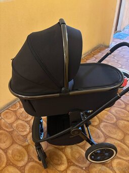 Kočárek Moon a autosedačka Cybex - 3