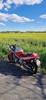 REZERVACE do 1.8. Honda CBR600F PC19 1989 - 3