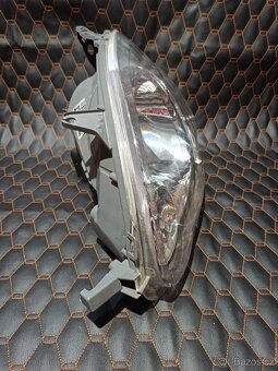 Levé přední světlo OEM Toyota Yaris I - 3